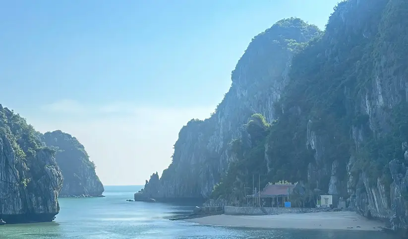 Ba Men Temple – A Hidden Spiritual Treasure of Ha Long Bay