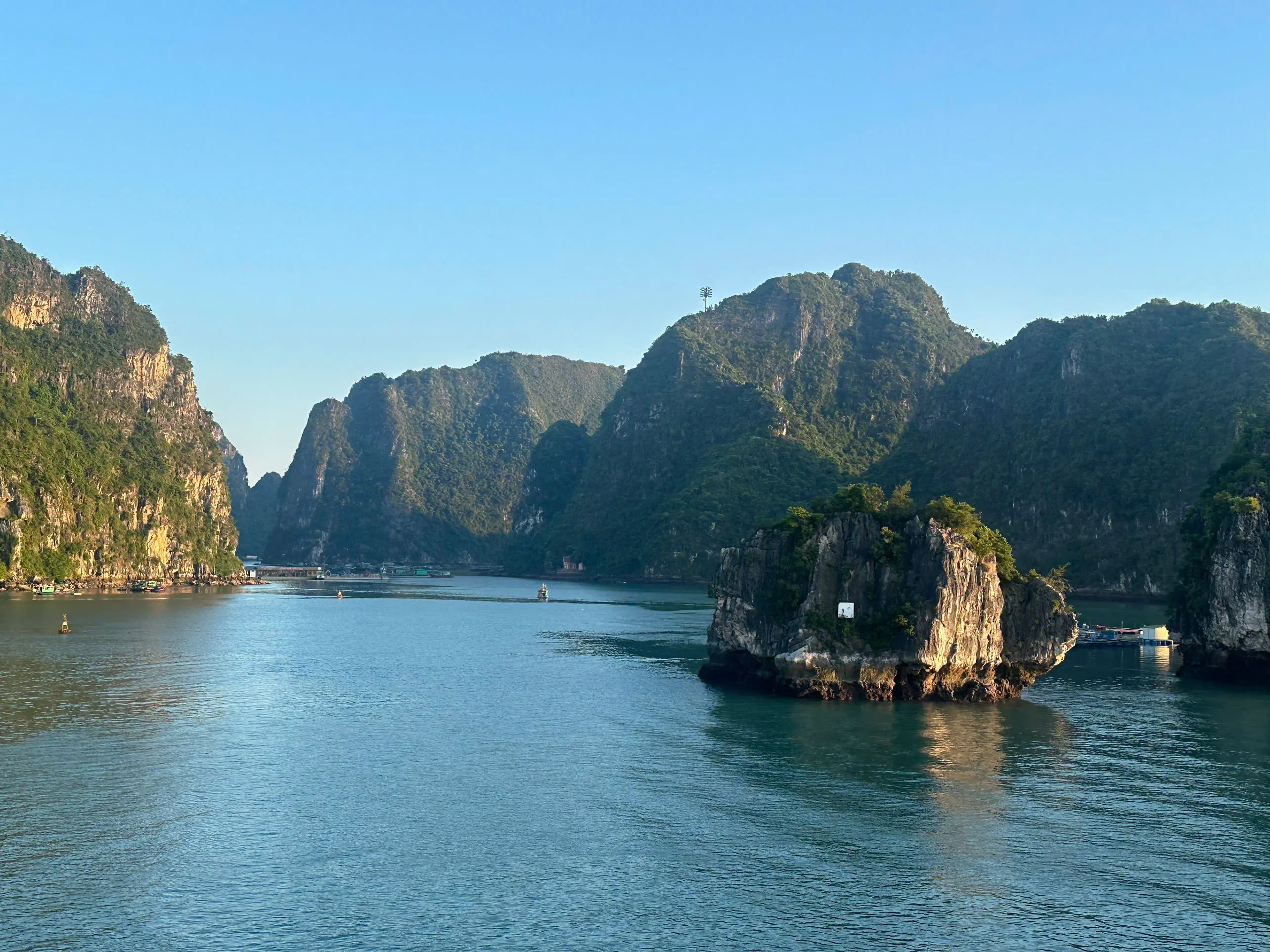 Halong Bay Cruise