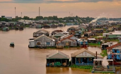 Cham floating village
