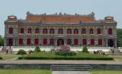 Kien Trung Palace - Hue Tours