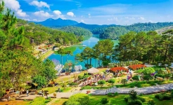 Dalat love valley